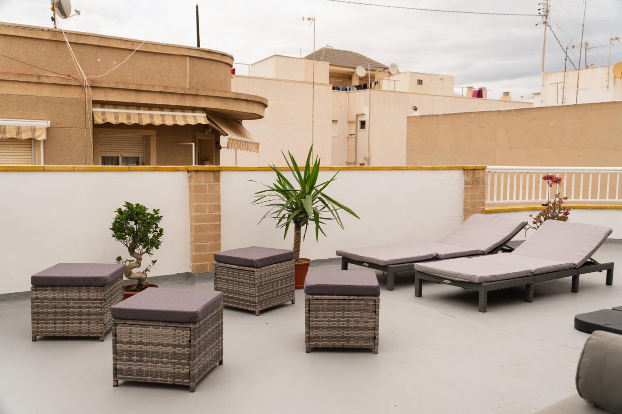 Parsami Suites Santa Pola Buitenkant foto